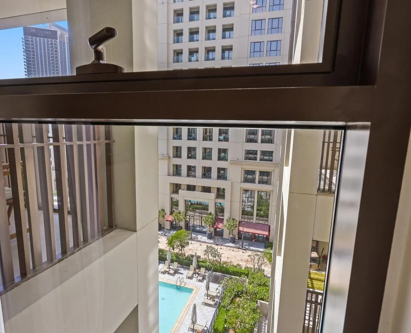Lejlighed Pink Panther Soft Glam 1Br In Surf 2-Creek Beach Dubai