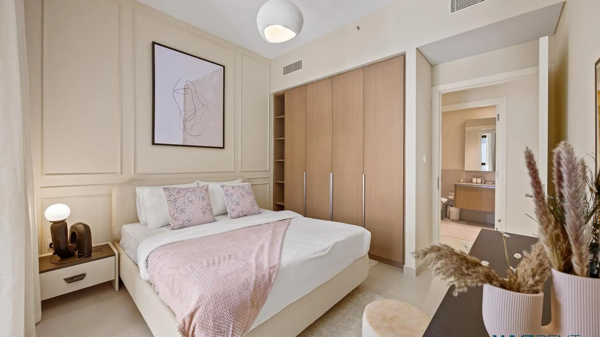 Pink Panther Soft Glam 1Br In Surf 2-Creek Beach Dubai 0*,  United Arab Emirates