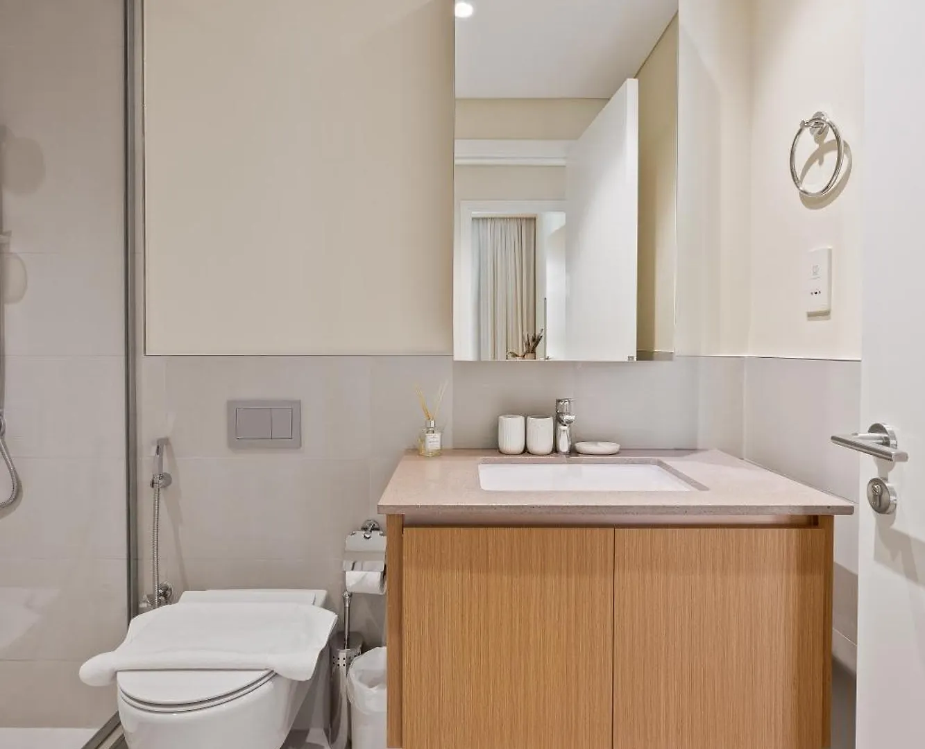 Pink Panther Soft Glam 1Br In Surf 2-Creek Beach Dubai