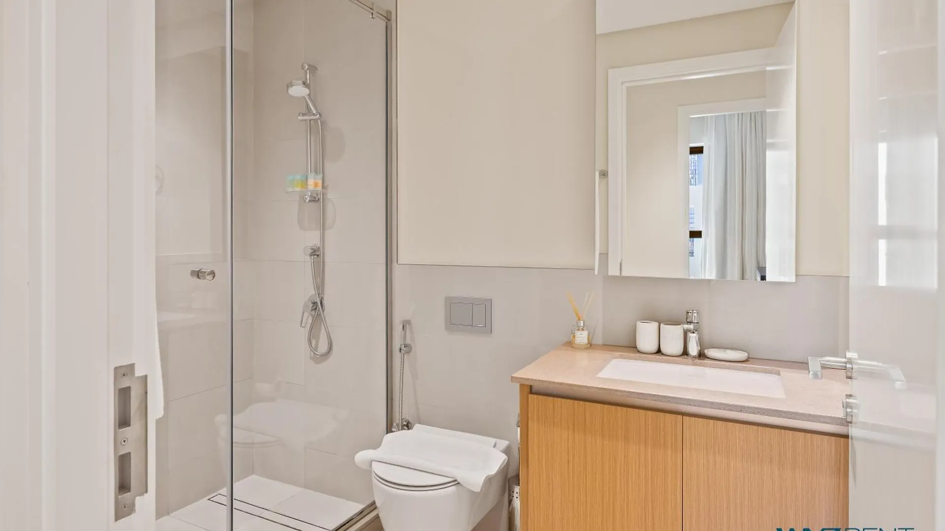 Pink Panther Soft Glam 1Br In Surf 2-Creek Beach Dubai Apartment